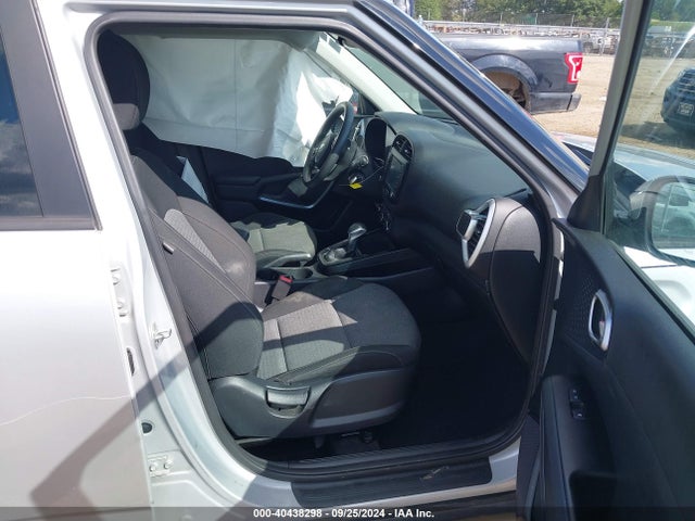 KIA SOUL S 2021 KNDJ23AU4M7772550 Image 5
