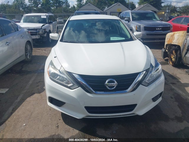 Nissan Altima 2.5 S 2018 1N4AL3AP4JC291004 Image 12