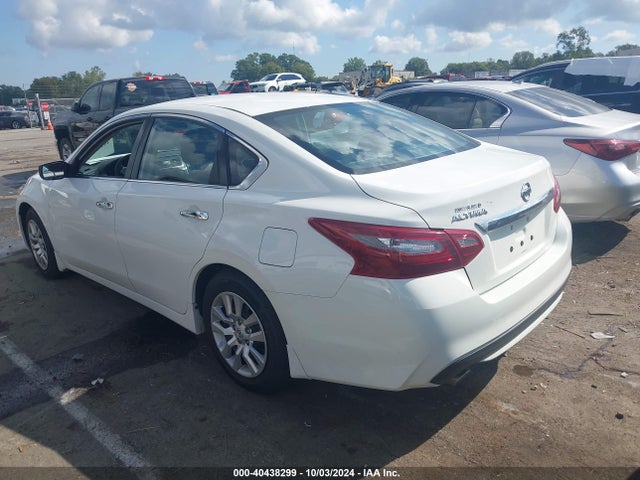 Nissan Altima 2.5 S 2018 1N4AL3AP4JC291004 Image 14