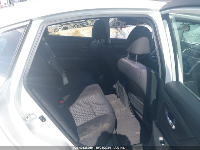 Nissan Altima 2.5 S 2018 1N4AL3AP4JC291004 Image 8