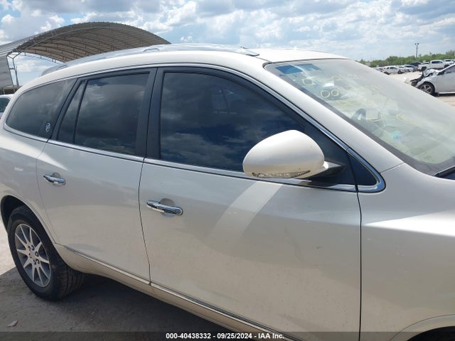 Buick Enclave Leather 2015 5GAKRBKD3FJ255997 Image 13
