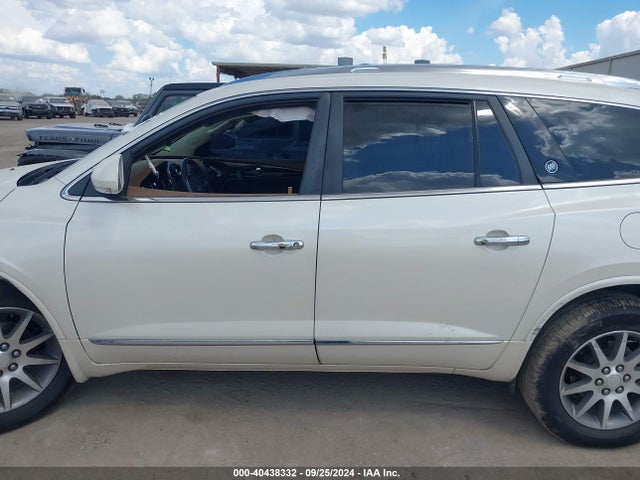 Buick Enclave Leather 2015 5GAKRBKD3FJ255997 Image 14
