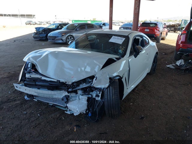 Toyota Gr86 Premium 2024 JF1ZNBE16R8752747 Image 2