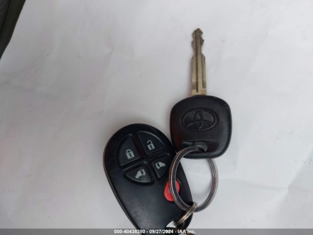 5TDKK3DC4ES469363 Toyota Sienna Le V6 8 Passenger