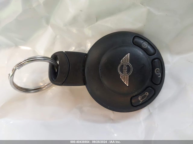 2007 MINI COOPER WMWMF335X7TL77885 Photo 10