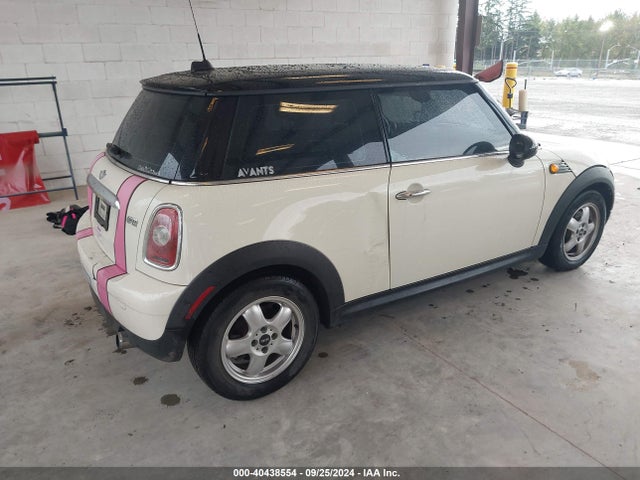 2007 MINI COOPER WMWMF335X7TL77885 Photo 3