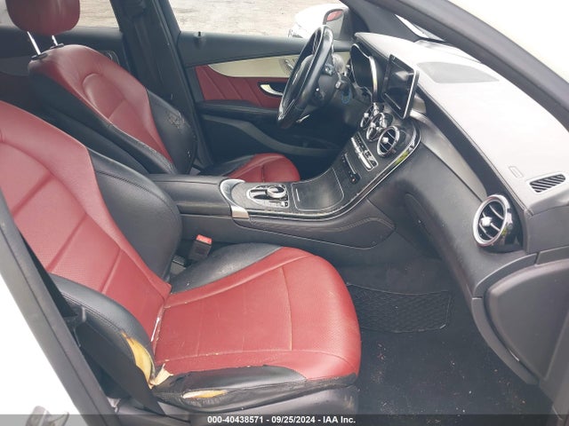 WDC0J4KB3KF570183 Mercedes-Benz Glc 300 Coupe 4matic