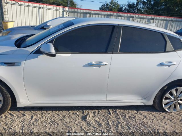 5XXGT4L38JG252579 KIA Optima Lx