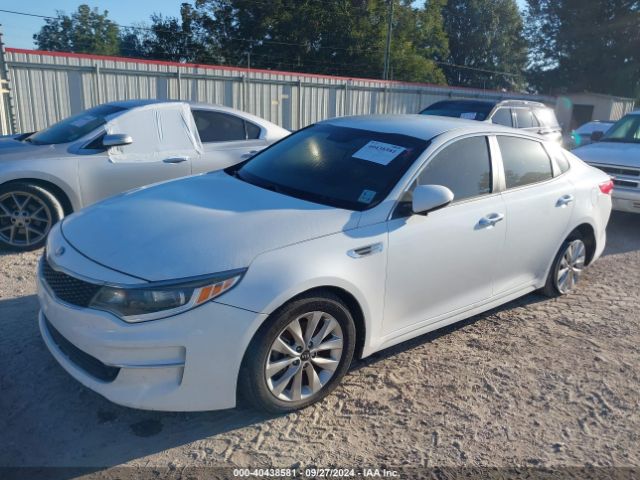 5XXGT4L38JG252579 KIA Optima Lx