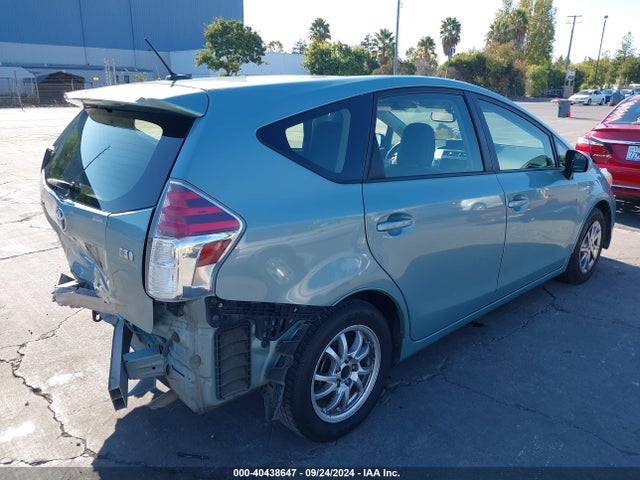 Toyota Prius V Four 2016 JTDZN3EU9GJ047165 Image 4
