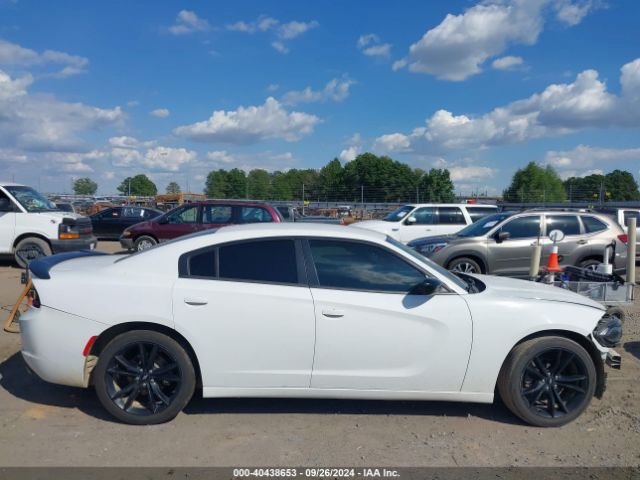 2C3CDXBG3JH284469 Dodge Charger Sxt Rwd