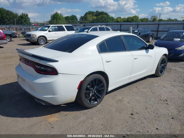 2C3CDXBG3JH284469 Dodge Charger Sxt Rwd