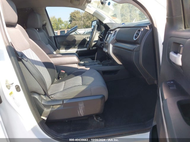 5TFDW5F15GX577704 Toyota Tundra Sr5 5.7l V8