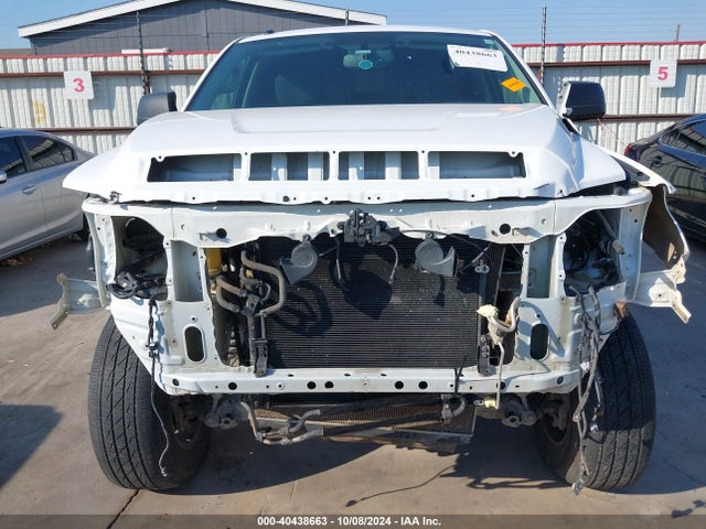 5TFDW5F15GX577704 Toyota Tundra Sr5 5.7l V8