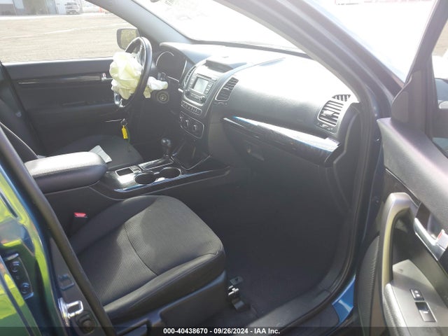 5XYKT4A6XEG510139 KIA SORENTO LX