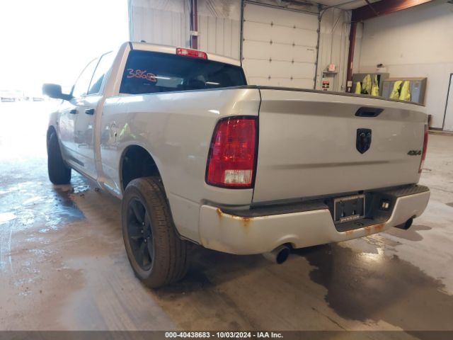 1C6RR7FT5KS517669 RAM 1500 Classic Express Quad Cab 4x4 6'4 Box