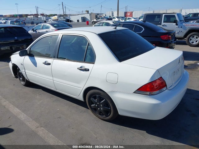 2005 MITSUBISHI LANCER JA3AJ26E75U027243 Photo 2