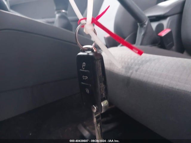 3VW167AJ0HM320007 Volkswagen Jetta 1.4t S