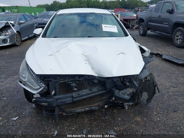 Hyundai SONATA SE 2018 5NPE24AF0JH602945 Image 13
