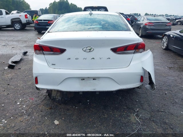 Hyundai SONATA SE 2018 5NPE24AF0JH602945 Image 17