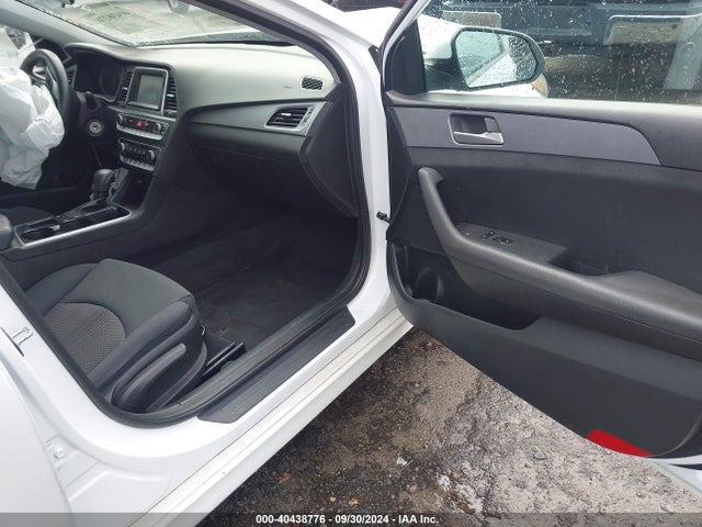 Hyundai SONATA SE 2018 5NPE24AF0JH602945 Image 5