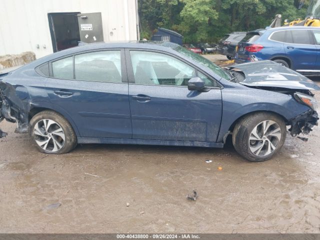 4S3BWAF68R3025376 Subaru Legacy Premium