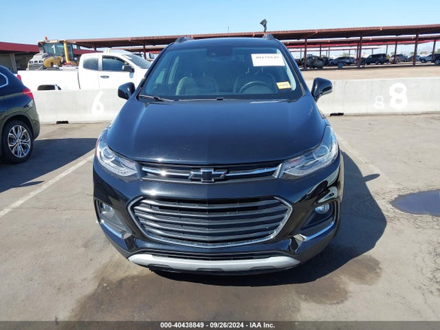 KL7CJMSB7JB655596 Chevrolet Trax Premier