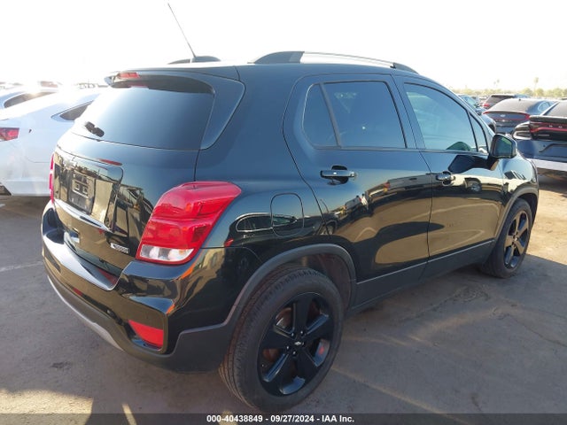 KL7CJMSB7JB655596 Chevrolet Trax Premier