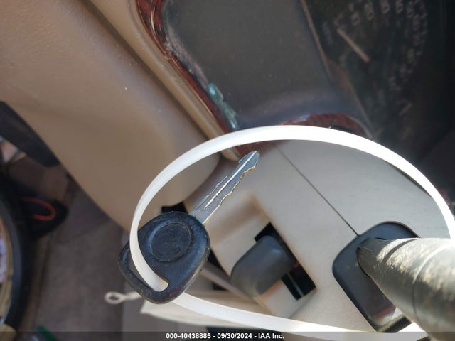 2000 CADILLAC ESCALADE 1GYEK63R7YR216717 Photo 10