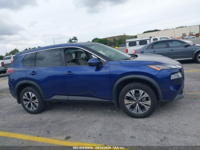 5N1AT3BA7MC671720 Nissan Rogue Sv Fwd