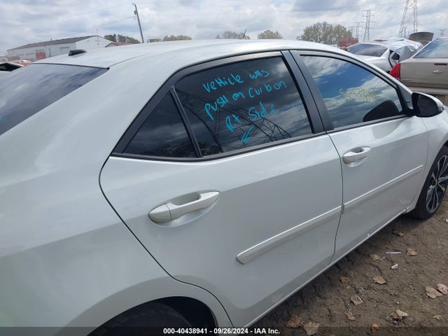 Toyota COROLLA SE 2017 5YFBURHE5HP621351 Image 14