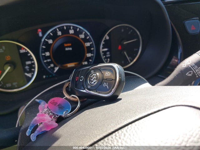 LRBFXESX5GD173561 Buick Envision Premium I