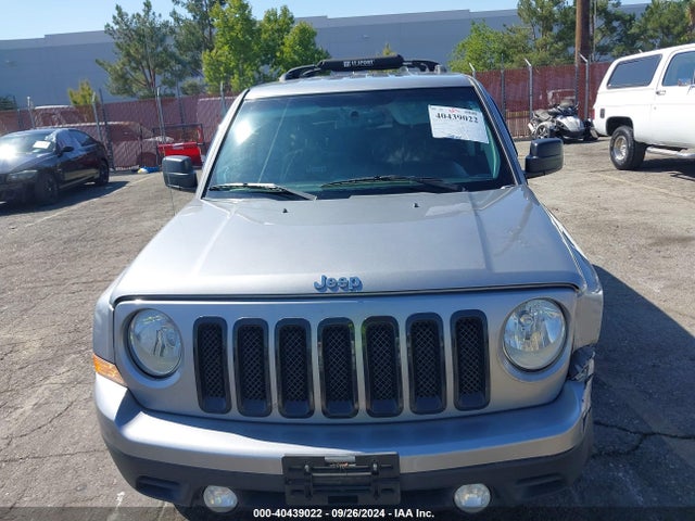 1C4NJPBAXHD137582 Jeep Patriot Sport Fwd