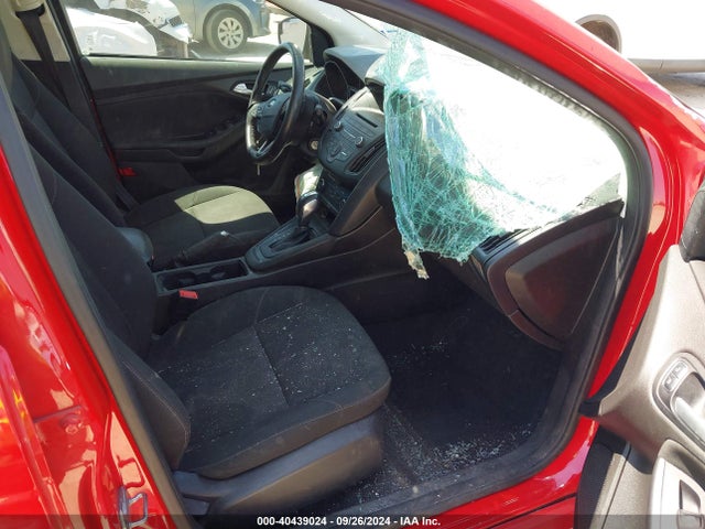 Ford FOCUS SE 2015 1FADP3F20FL334033 Image 5