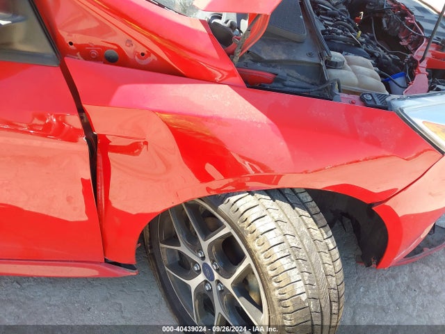 Ford FOCUS SE 2015 1FADP3F20FL334033 Image 6