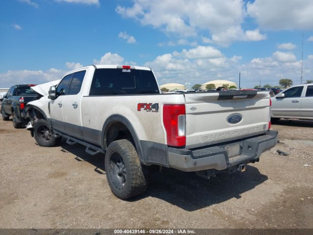 1FT7W2BT9HEE44671 Ford F-250 Lariat