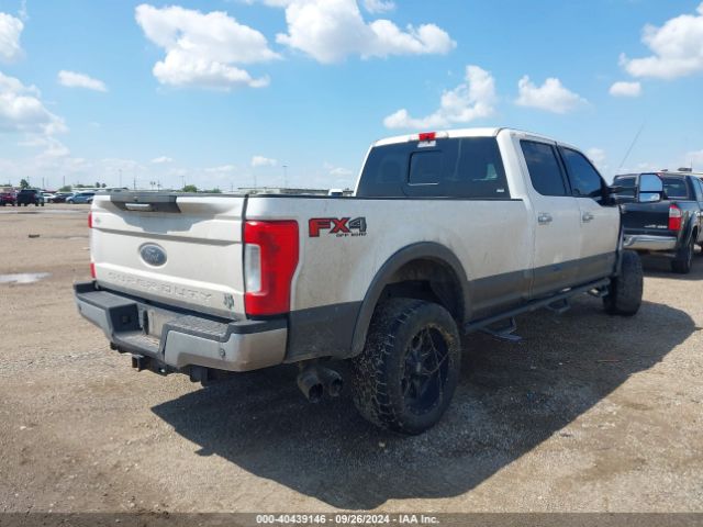 1FT7W2BT9HEE44671 Ford F-250 Lariat