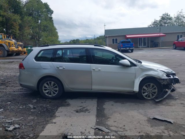 3VWA17AU7HM505390 Volkswagen Golf Sportwagen Tsi S