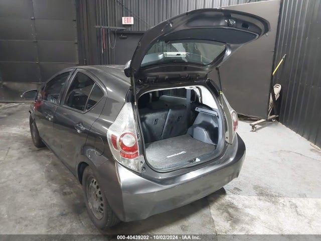 Toyota Prius C Four/one/three/two 2014 JTDKDTB39E1560882 Image 3