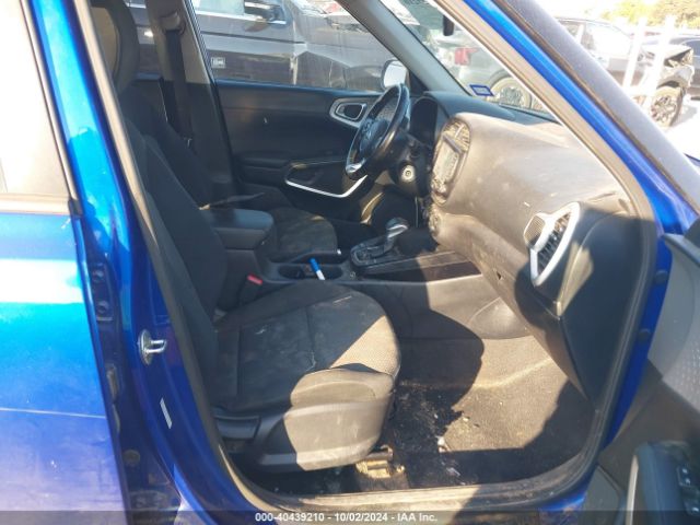 KNDJ23AU1L7114053 KIA Soul X-line