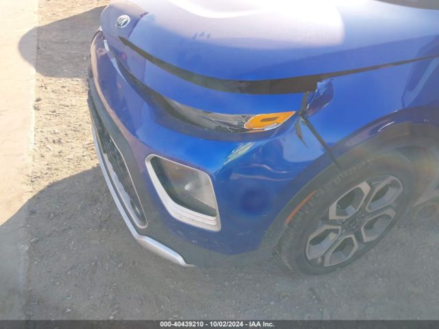 KNDJ23AU1L7114053 KIA Soul X-line