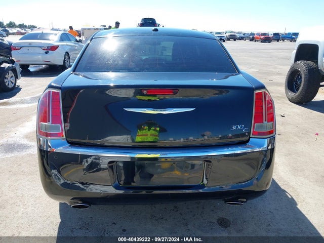 Chrysler 300C 2014 2C3CCAEG3EH355154 Image 16