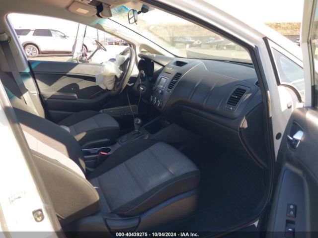 KNAFX5A8XG5494787 KIA FORTE LX