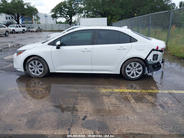 Toyota COROLLA LE 2022 5YFEPMAE4NP281297 Image 14