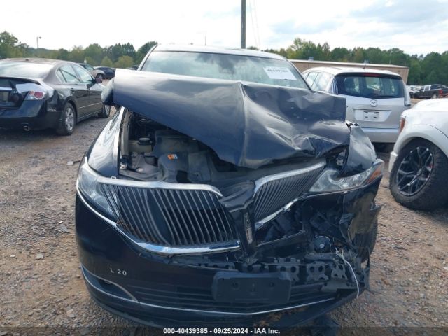 2LMHJ5NK6GBL01176 Lincoln Mkt Livery