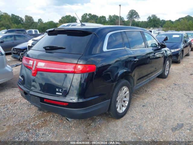 2LMHJ5NK6GBL01176 Lincoln Mkt Livery