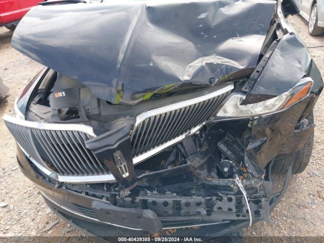 2LMHJ5NK6GBL01176 Lincoln Mkt Livery