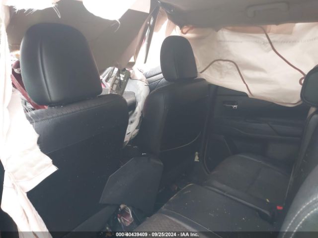 JA4AD3A33FZ010801 Mitsubishi Outlander Se