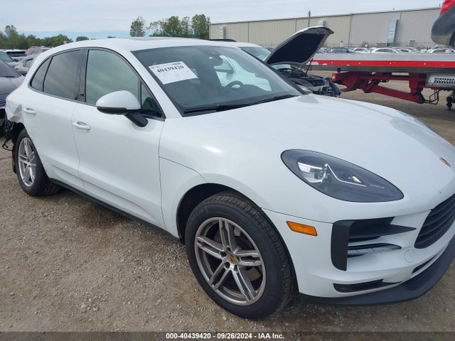 2020 PORSCHE MACAN WP1AA2A59LLB10487 Photo 0