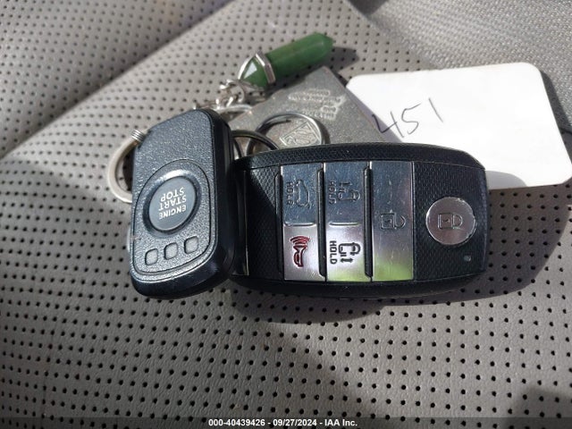 KNDME5C15F6050208 KIA Sedona Sx Luxury